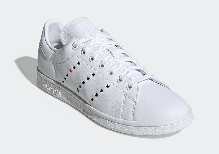 adidas,Stan Smith,Heart Stripe  造型简约却有丰富内涵！Stan Smith “Heart Stripe” 即将发售！