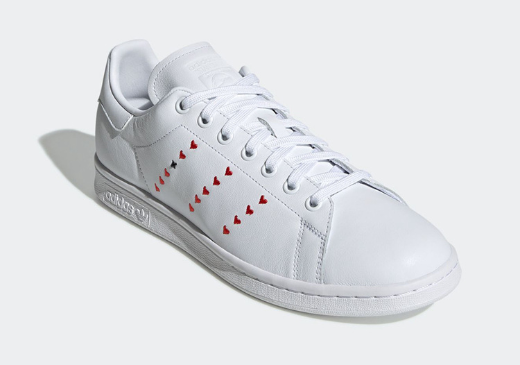 adidas,Stan Smith,Heart Stripe  造型简约却有丰富内涵！Stan Smith “Heart Stripe” 即将发售！