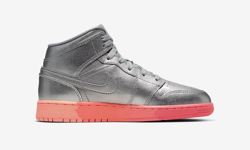 Air Jordan 1 Mia,aj1,发售  少女心十足！闪粉漆皮材质 Air Jordan 1 Mid 即将发售！