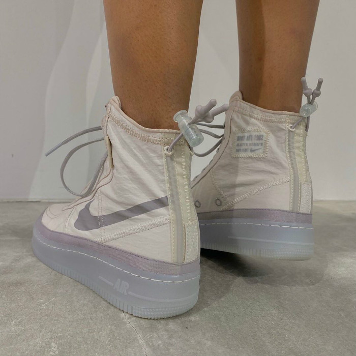Nike,AF1,Air Force 1 Shell WMN  轻薄鞋身 + 个性锁扣！这两款 Air Force 1 Shell 有点心动！