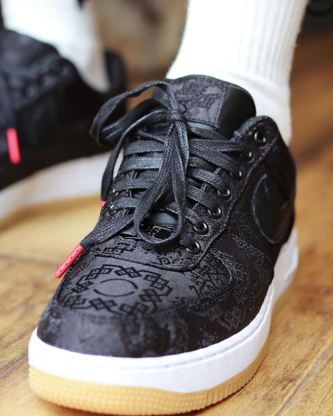 Air Force 1,AF1,Nike,发售,CLOT,F  「球鞋带闪电，钱包说再见」！黑丝绸 AF1 上脚真炸！