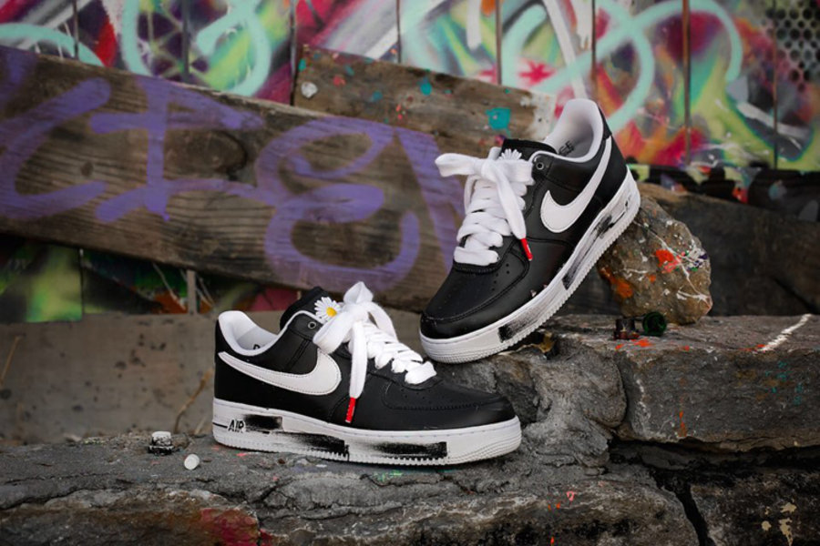 PEACEMINUSONE,Nike,Air Force 1  满身镶钻！这双权志龙 x Nike Air Force 1 有点耀眼！
