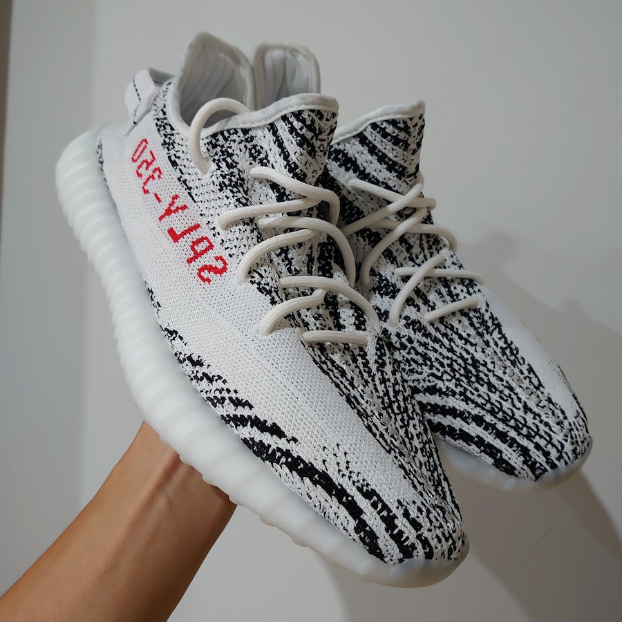 Yeezy 350 v2,Yeezy,adidas,发售,z  年年补货，年年抢！白斑马 Yeezy 350 V2 明年回归！