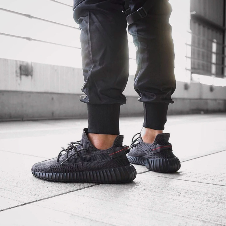 adidas,Yeezy,Yeezy Boost 350 V  今年 Yeezy 全线大降价！一个月跌一千多的不止黑天使！80% 都低于原价！