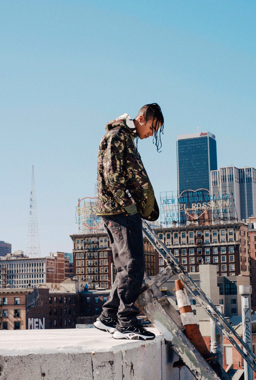 AAPE,Alpha Industries,L-2B HYB  硬朗军事风！AAPE x Alpha Industries 全新联名即将发售！
