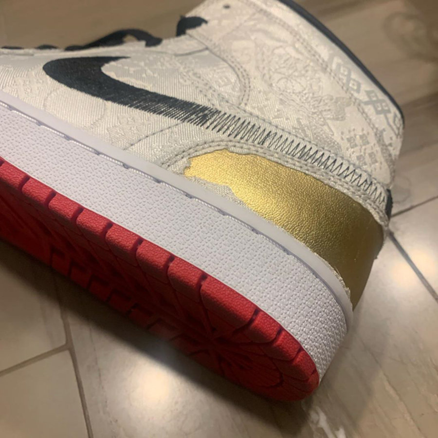 Air Jordan,AJ1 Mid,CU2804-100,  冠希亲晒白丝绸 AJ1 Mid 撕开效果！本周多渠道发售！