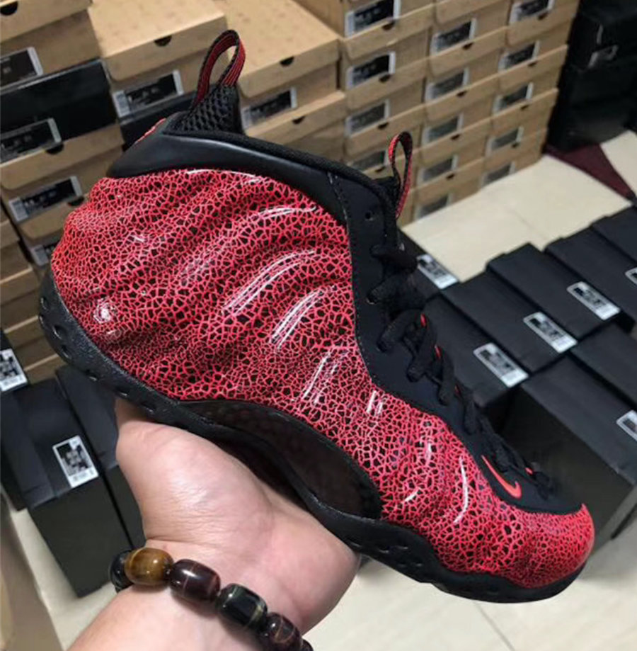 Nike,Air Foamposite One,Lava,3  「熔岩喷」最新实物图释出！经典黑红色调，下月即将发售！