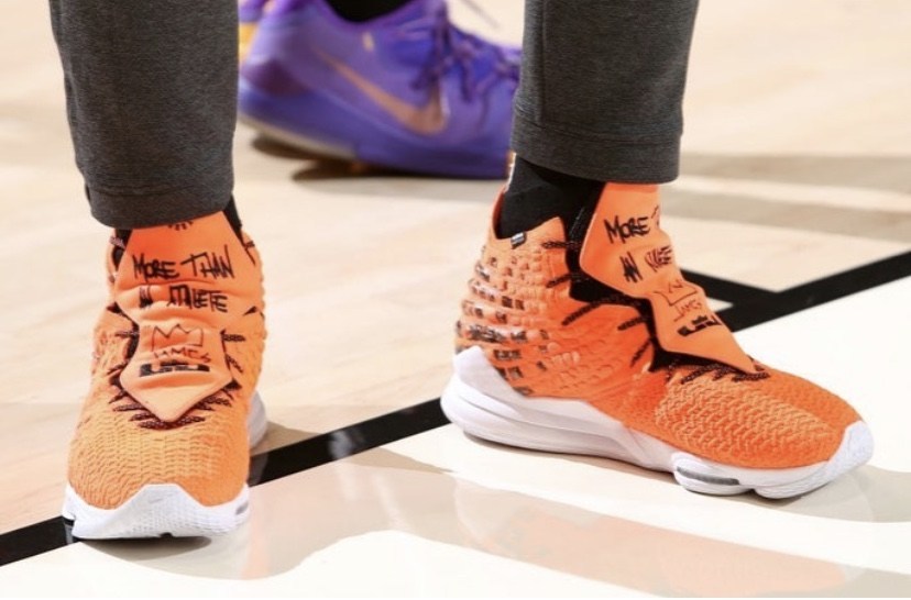 Nike,LeBron 17  詹皇上脚全新 LeBron 17 联名配色！可惜你买不到...