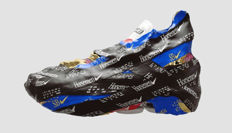 LeBron 17,LeBron Watch,发售,Air  黑红 AJ6 同款装扮！这双 LeBron 17 新品浑身都是戏！