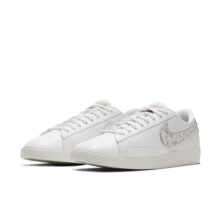 Nike,Blazer Low  「一箭穿心」太好看！这双 Blazer Low 还有超多 Swoosh！