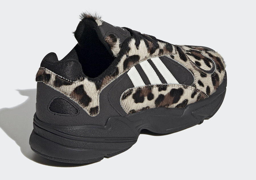 adidas,Yung-1,EG8726,发售  街头感十足！豹纹 adidas Yung-1 即将发售！