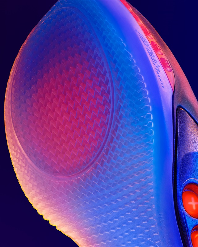 Nike,Adapt BB 2.0,发售  穿脱方便！缓震升级！自动系带 Nike Adapt BB 2.0 下月发售