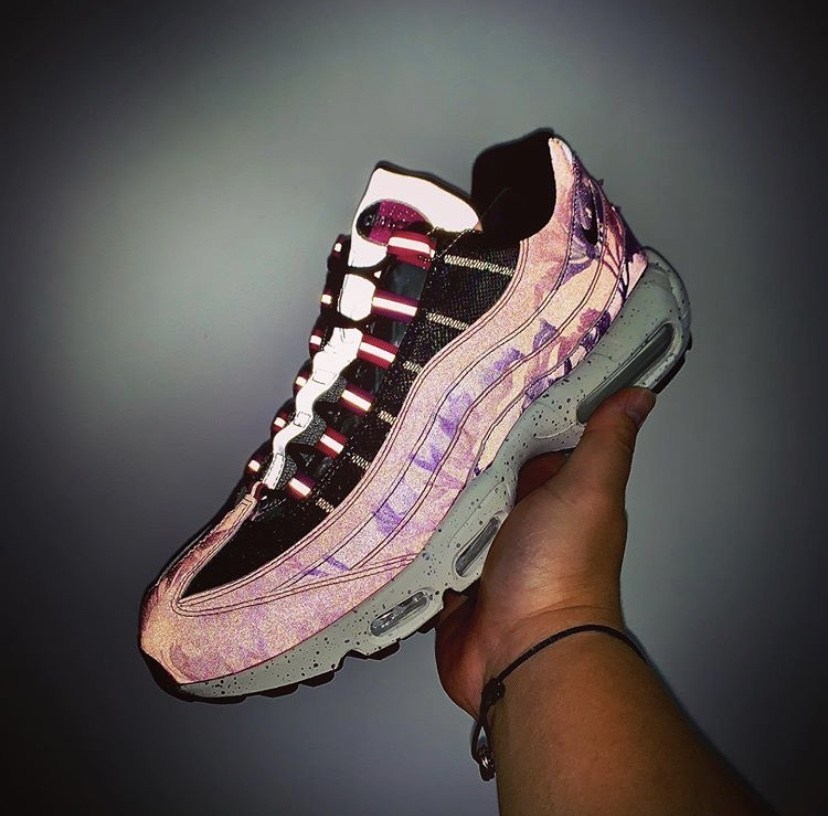 Air Max 95,Nike,  香港限定 Air Max 95 昨日发售！超帅鞋身花纹，全身 3M 反光！