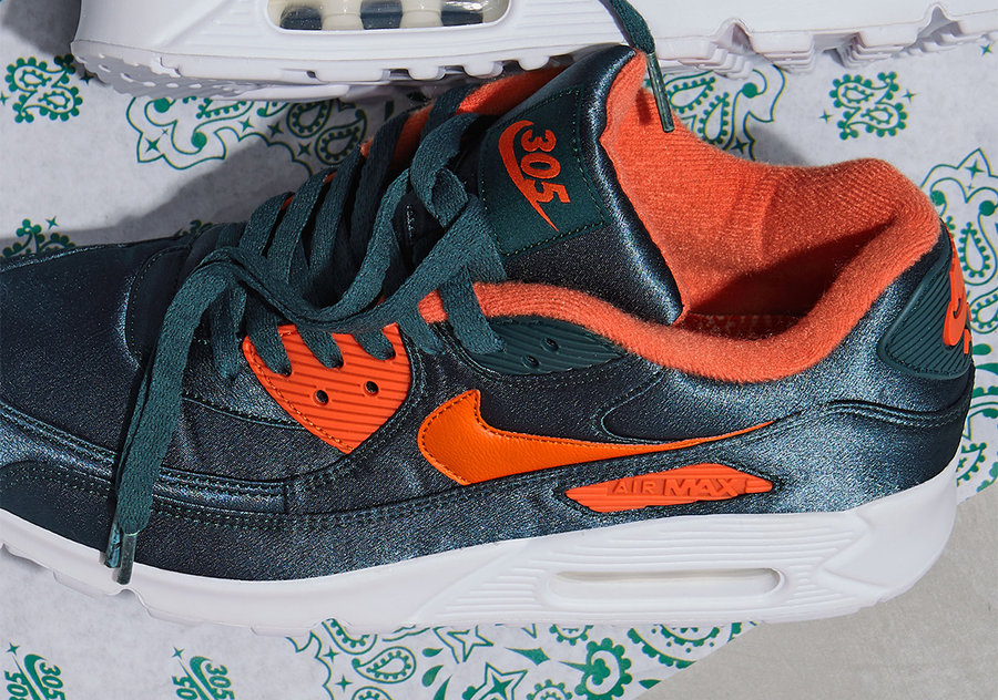 Nike,Air Max 90,UNKNWN  全球限量 54 双！这双丝绸 Air Max 90 竟是超级碗限定！