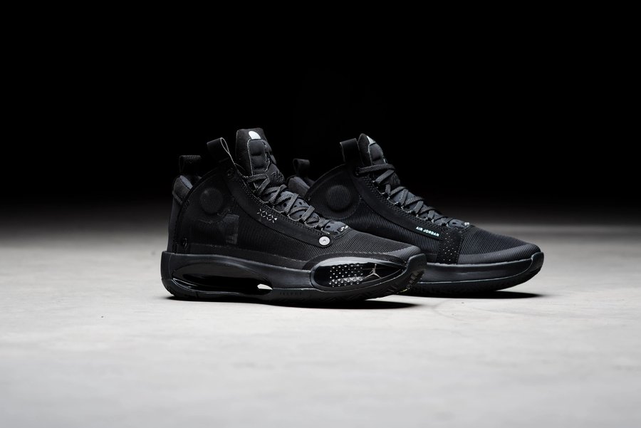Air Jordan 34,Black Cat,AR3240  锡安上脚！黑猫配色 Air Jordan 34 “Black Cat” 即将发售！