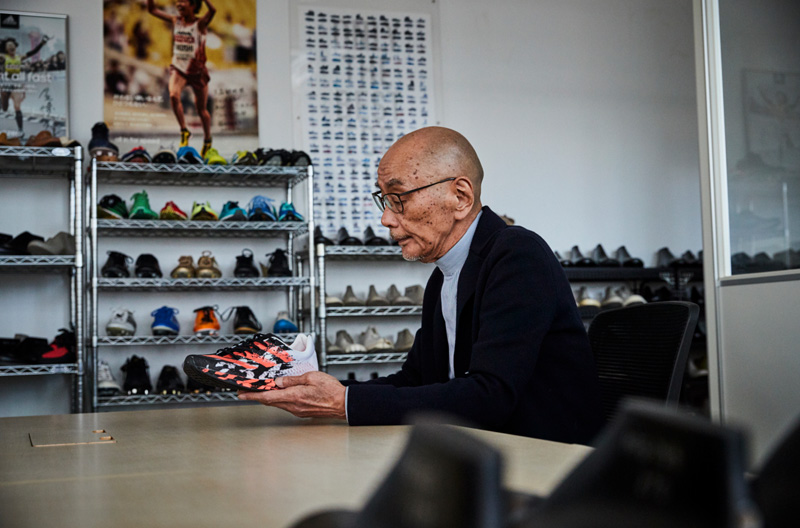 adidas,adizero pro,发售  adidas 发布首双全掌碳板跑鞋！顶级配置就是要对标 Next%！