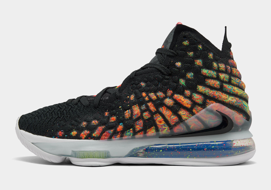 Nike,LeBron 17,BQ3177-005,BQ55  炫彩鞋面 + 特殊刺绣！全新配色 LeBron 17 明日发售！
