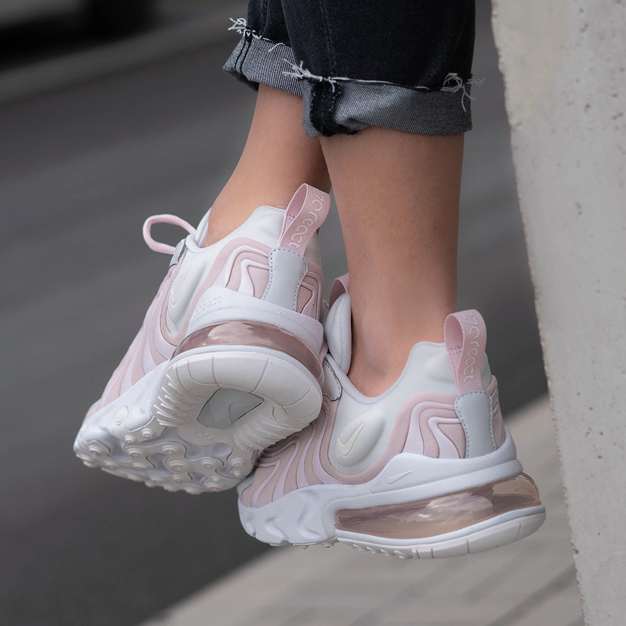 Air Max 270 React Eng,Nike,发售  满满少女感的樱花粉！Air Max 270 React ENG 上脚来了！
