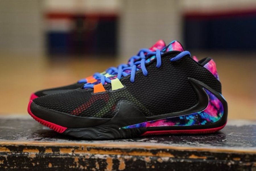 Zoom Freak 1,Nike,发售,EYBL  星空反钩你肯定没见过！又要被字母哥 Zoom Freak 1 种草了！
