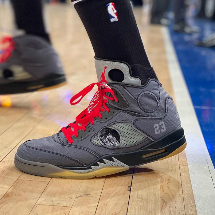 塔克,Air Jordan 5,AJ5,OFF-WHITE  鞋王又来拉仇恨！塔克赛场上脚 OFF-WHITE x AJ5！