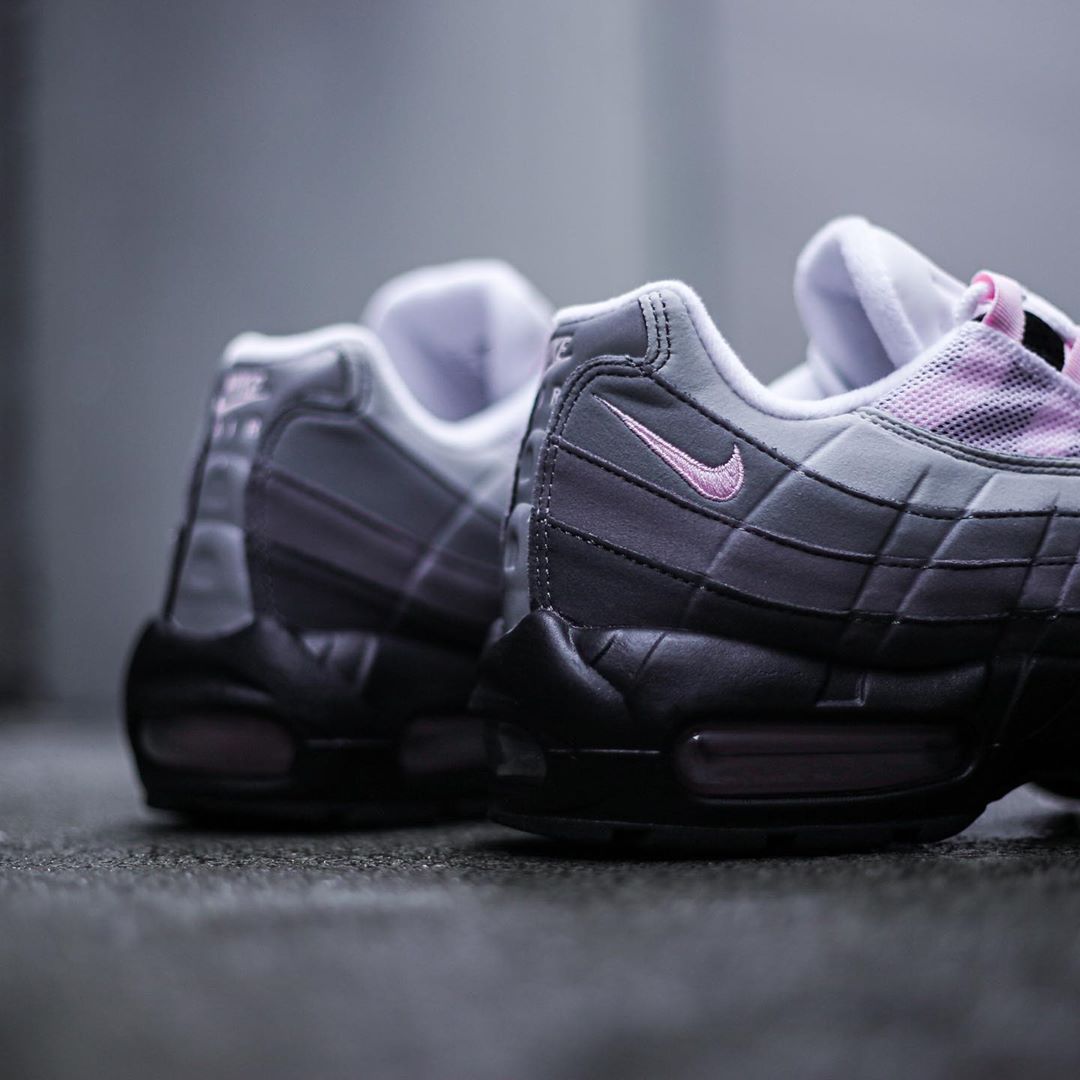 Nike,Air Max 95 PRM,CJ0588-001  渐变 + 撞色，复古新潮气质！新配色 Air Max 95 即将发售！
