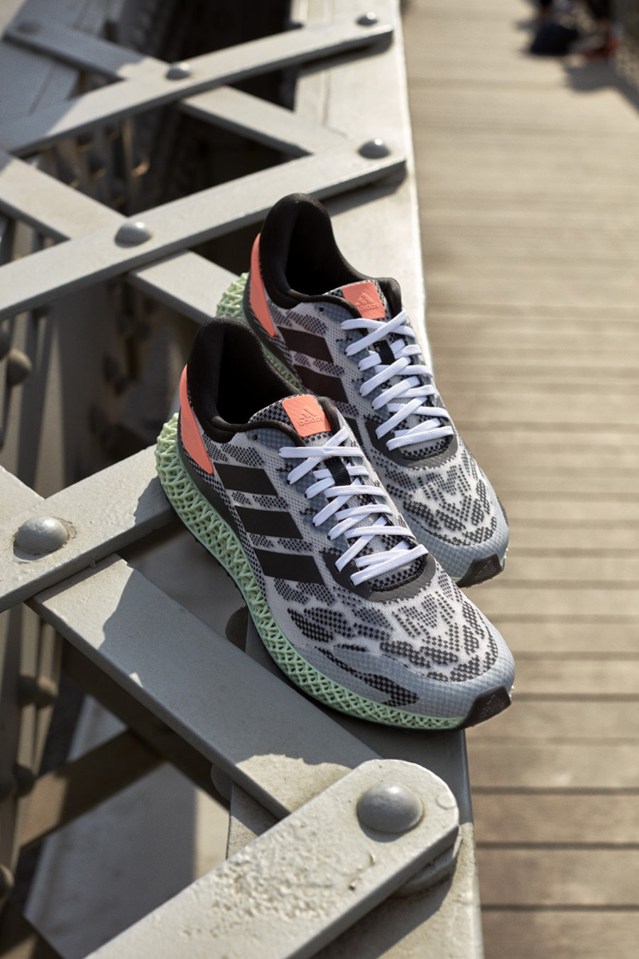 adidas,4D,ALPHAEDGE 4D,发售,run  全系售价下调 1100 元！是时候来一双 adidas 4D 跑鞋了！
