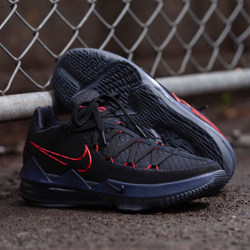 Nike,LeBron 17 Low.CD5007-001,  詹姆斯抢先上脚！黑红 LeBron 17 Low 官网刚刚上架！