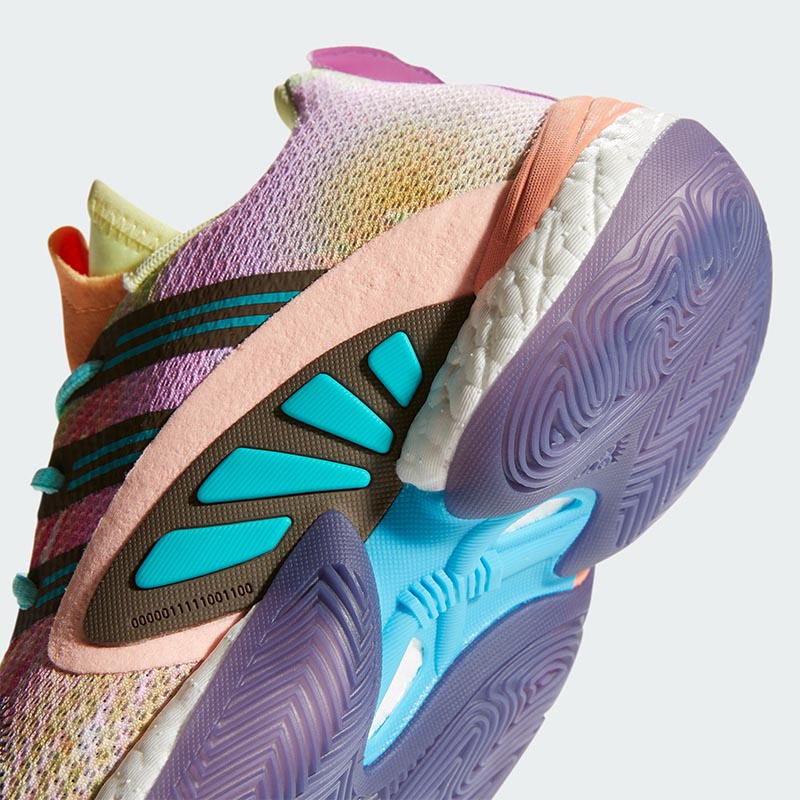 adidas,菲董,Pharrell Williams  Boost + 全掌抗扭转！菲董「天足」篮球鞋国内抢先发售！