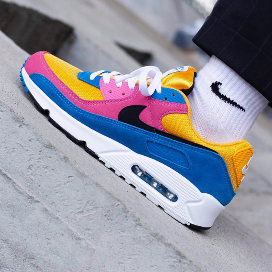 Nike,Air Max 90,CJ0612-700  配色太有活力！这双 Air Max 90 现在穿正合适！