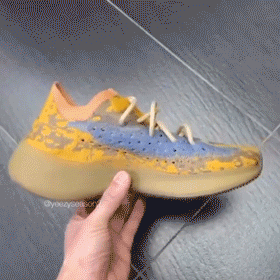 Yeezy,adidas,Yeezy Boost 380,B  卡戴珊晒 Yeezy 380 新配色！最早 5 月就能买！