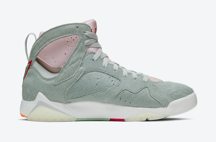 AJ7,Air Jordan 7,发售,CT8529-002  发售价近 2000 元！AJ7 兔八哥 2.0 海外预告释出！下周发售！