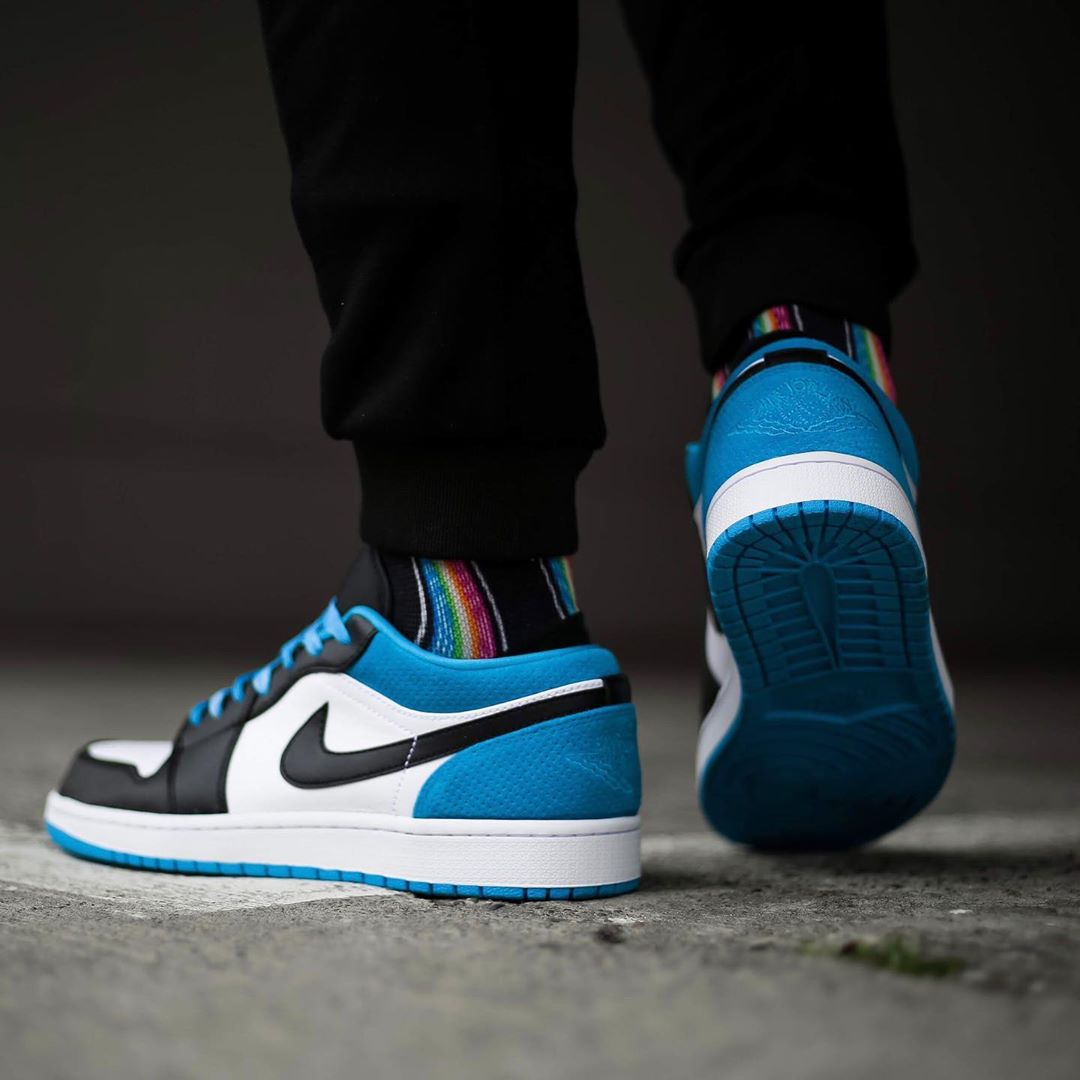 CK3022-005,CK3022-004,发售,AJ1,S  抢眼黑脚趾构色！两款新配色 AJ1 Low 惊艳登场！现已发售！