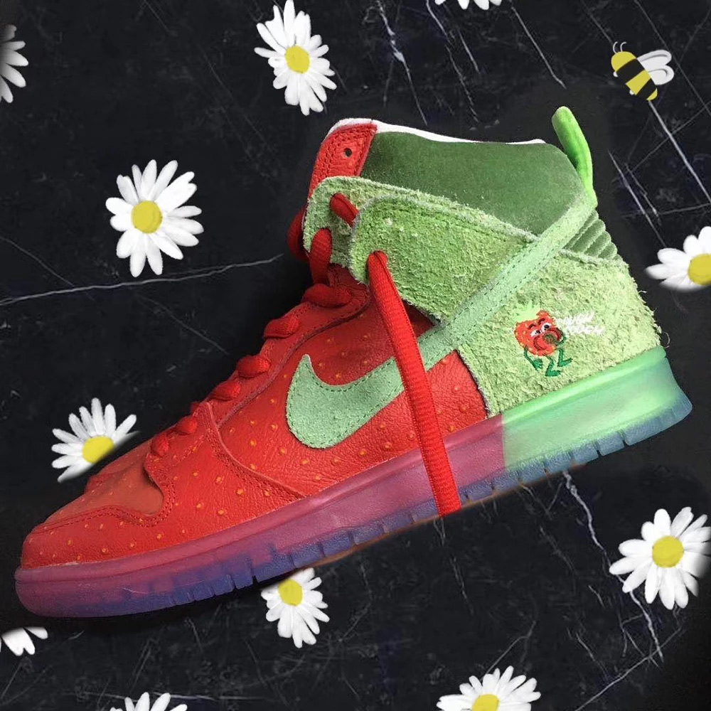 Dunk SB High,Dunk SB,Nike  草莓联名 Nike Dunk SB High 有实物新图了！