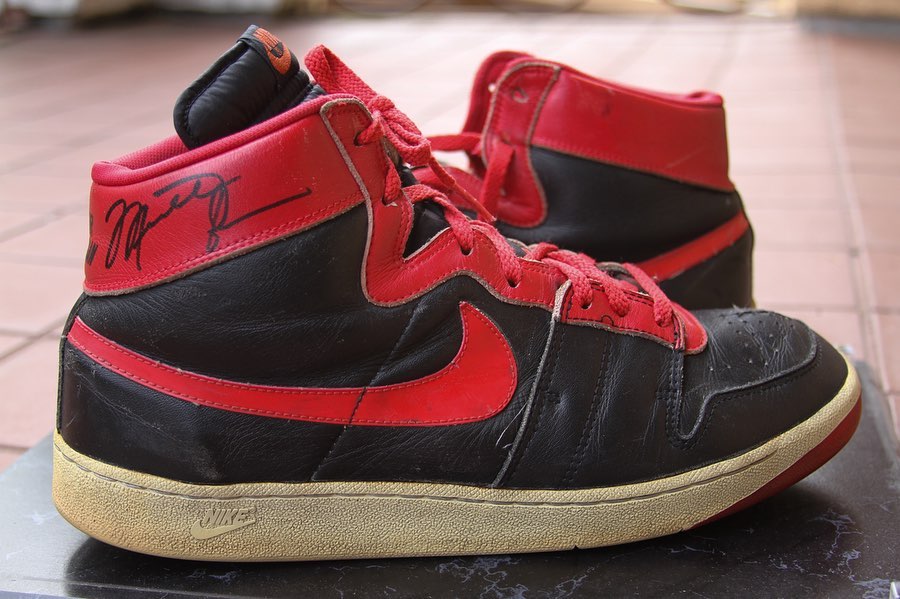 AJ1,禁穿,Air Jordan 1 High OG,Re  后跟带 “X” 的「新禁穿」AJ1 实物首次曝光！明年 3 月发售！