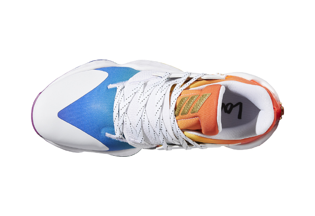 adidas,Hraden Vol.4  数数有几种颜色！这双全新配色 Hraden Vol.4 你打几分？