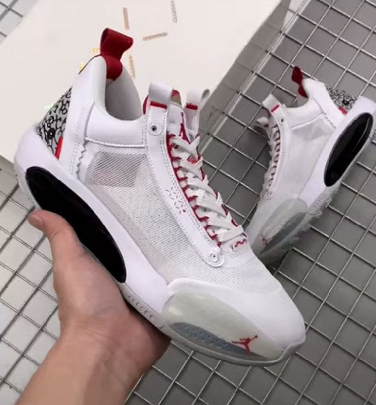 Air Jordan 34 Low,AJ34,发售,CZ77  经典爆裂纹元素！白水泥 Air Jordan 34 Low 有望市售！