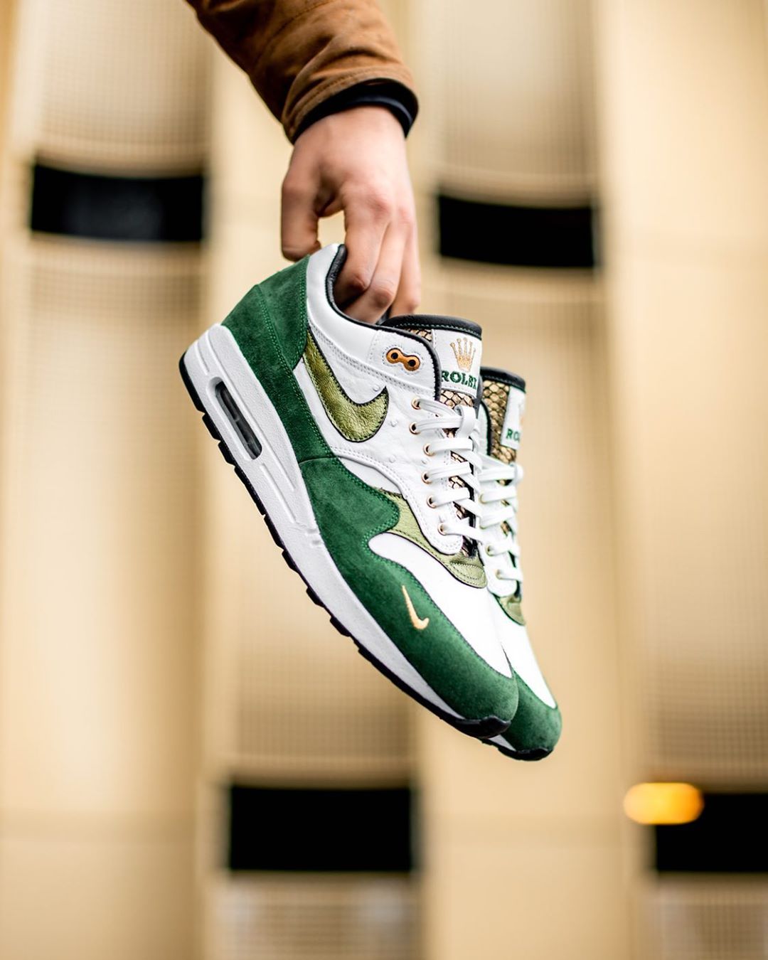 AJ1,Air Jordan 1,Nike  劳力士 x AJ1 太奢华了！这样的球鞋谁不想要？