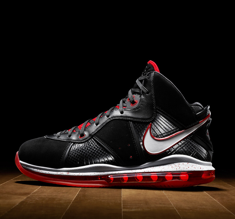 LeBron 8,LeBron 9 Low,发售,DC838  复刻节奏也太快了！两代詹姆斯战靴今年集体回归！