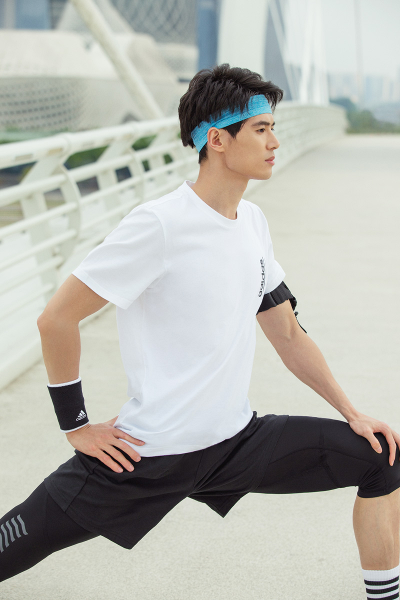 adidas,发售  夏日搭球鞋的秘密武器！adidas 发布全新运动系列！