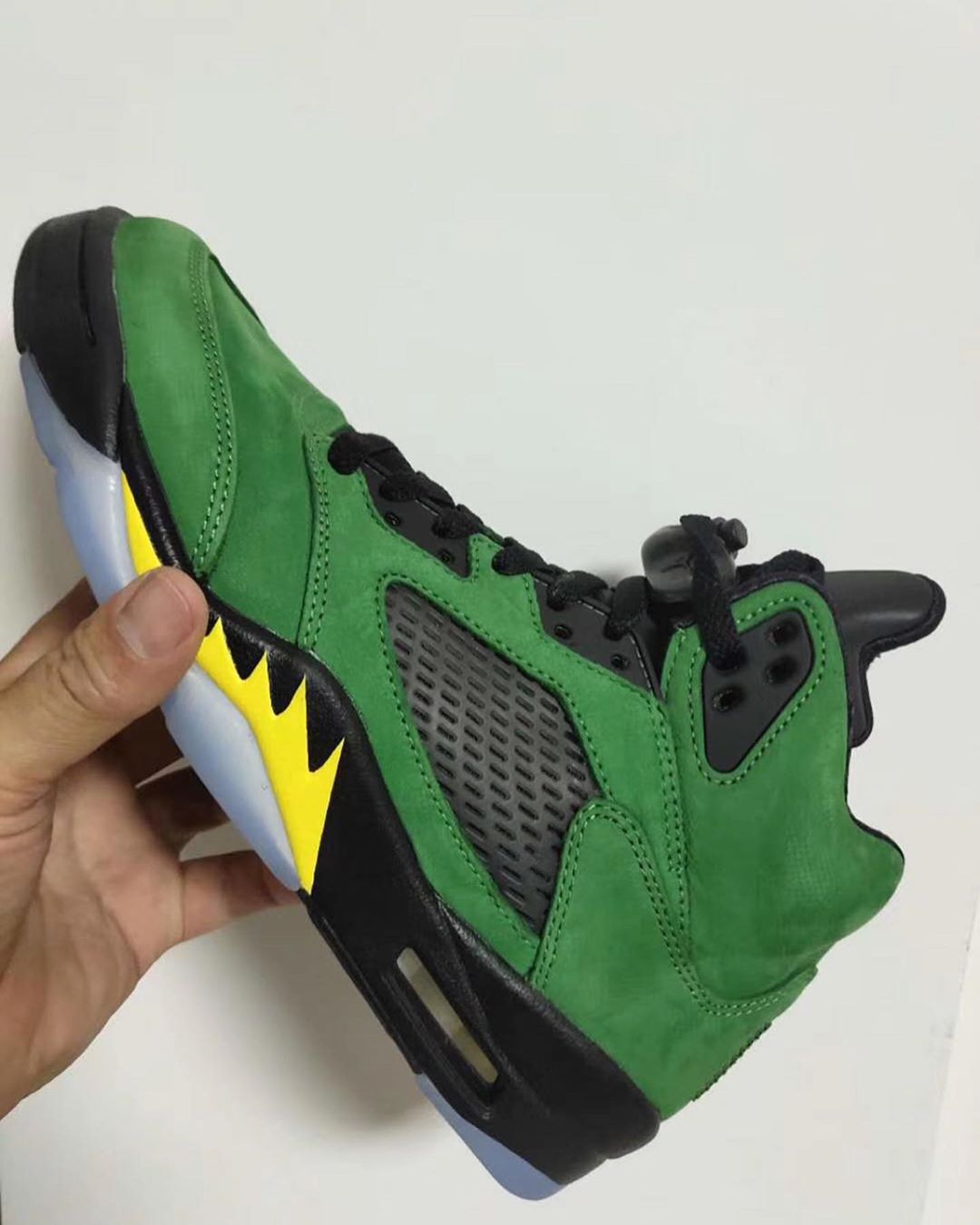 AJ5,Air Jordan 5,CK6631-307,发售  俄勒冈 AJ5 九月发售！以前想买要花好几万！
