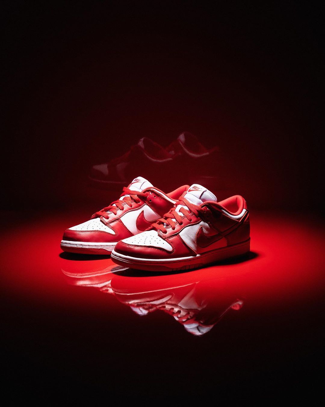Dunk,Nike,adidas,Superstar,发售  市价都要 2000+！今早陈奕迅贝壳头、白红 Dunk 你抢到了吗？