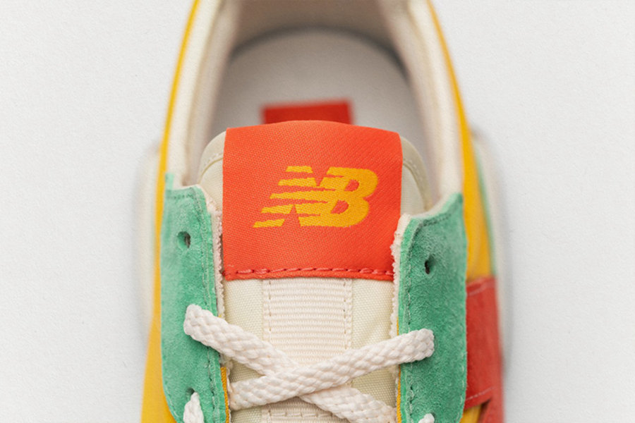 size?,New Balance,New Balance  size? x New Balance 327 联名曝光！两款配色不输元祖灰！