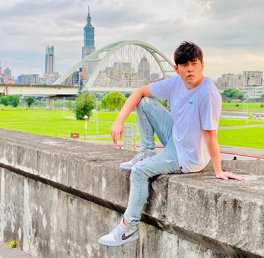 Kim Jones,Nike,Air Max 95,Dior  Dior x AJ1 刷爆朋友圈后！Kim Jones 喜提 Nike 新联名！