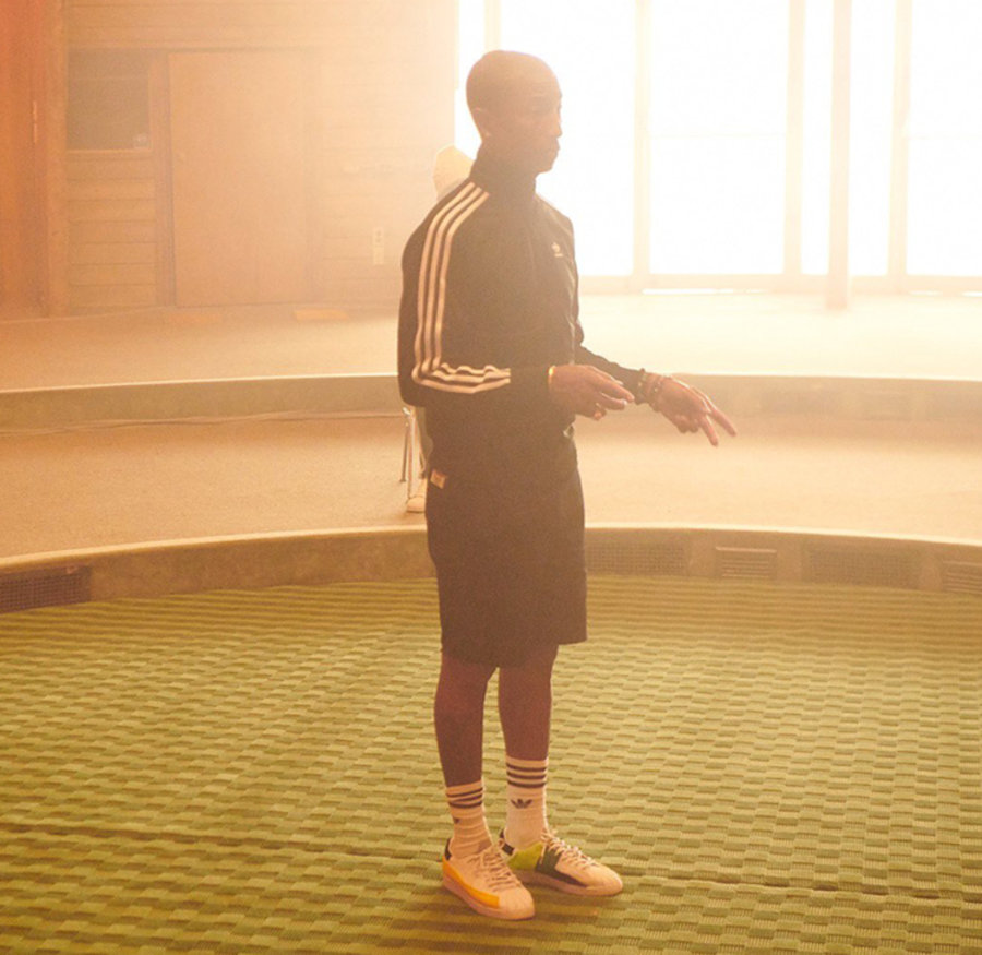 Pharrell Williams,adidas,Super  献礼贝壳头 50 周年纪念！菲董联名 Superstar 下周发售！