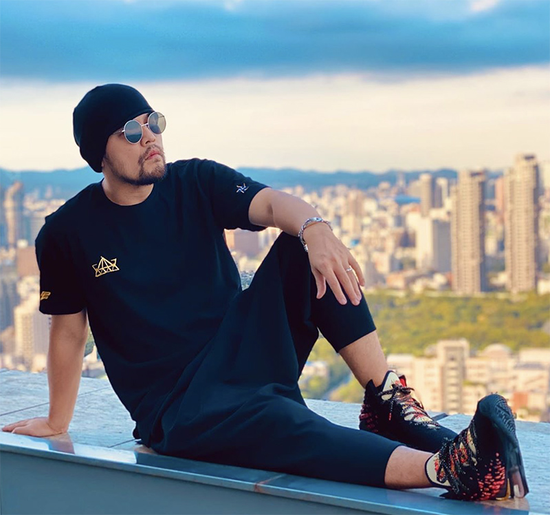 Nike,LeBron 17,周杰伦  难抢！Nike「周杰伦战靴」货量揭秘！上脚真的帅！