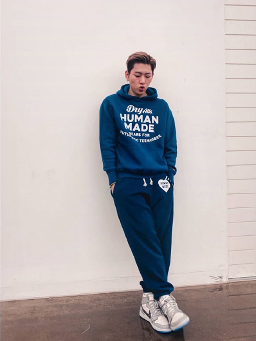 继周,董,、,冠希,萧敬,腾,之后,林俊杰,也,  林俊杰上脚 Dior 联名，吴亦凡晒 LV 联名，但比周董他们都输了...