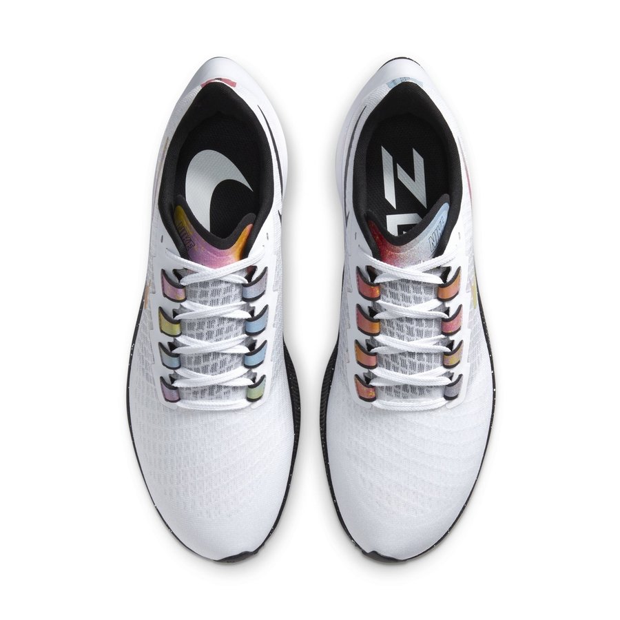 Nike,Pegasus 37,飞马 37  多彩泼墨点缀！全新 Nike 飞马 37 官图释出