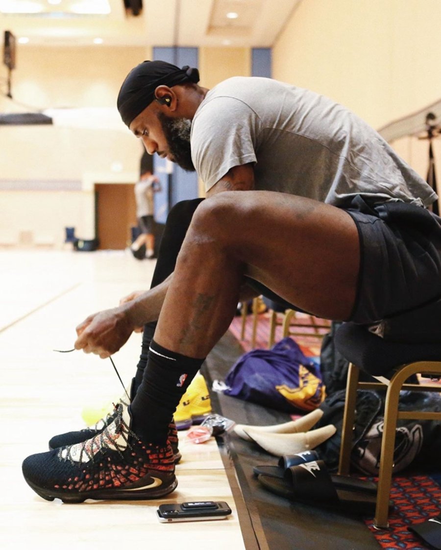 LeBron,Nike,adidas,球星上脚,球鞋上脚  詹姆斯上脚周杰伦 LeBron 17！多款新鞋首次亮相球场！