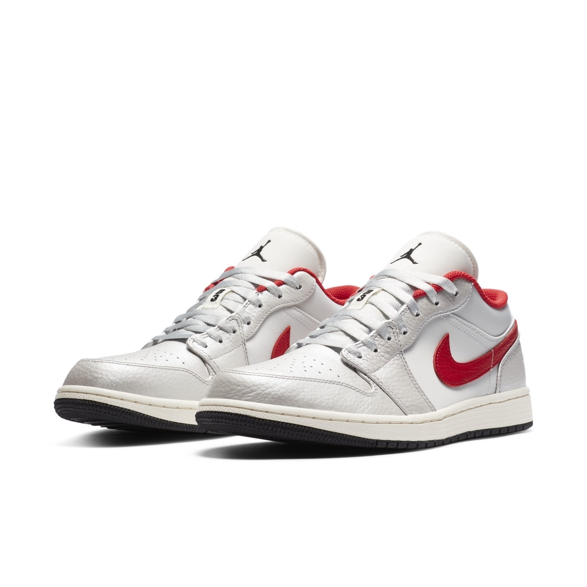 Air Jordan 1 Low,AJ1  独特的银色荔枝皮！这双全新 AJ1 Low 质感不一般！