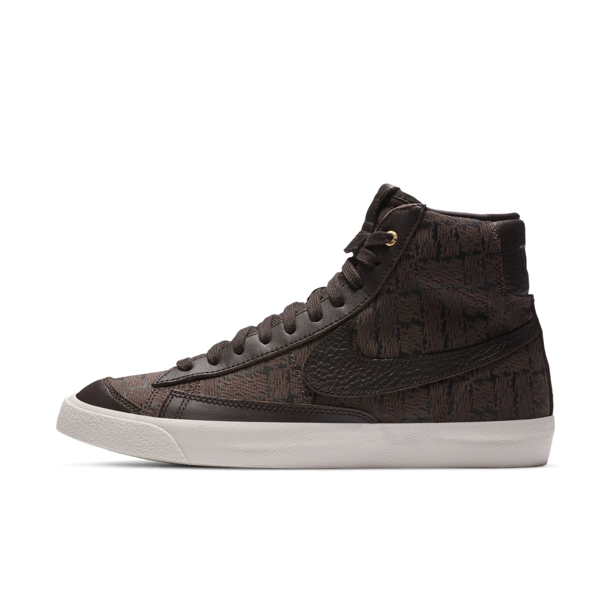 Nike,Blazer Mid VNTG'77,发售  巴洛克 Nike Blazer Mid 首度曝光！暗纹格调非常高级！